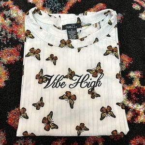 Vibe high butterfly T-shirt NWOT